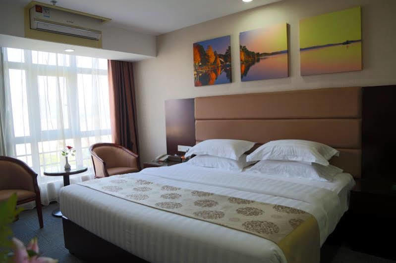 Yongchun Hotel Zhuhai Чжухай Экстерьер фото